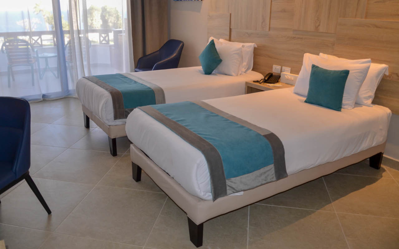 Premium-Room-Sea-View_09-min