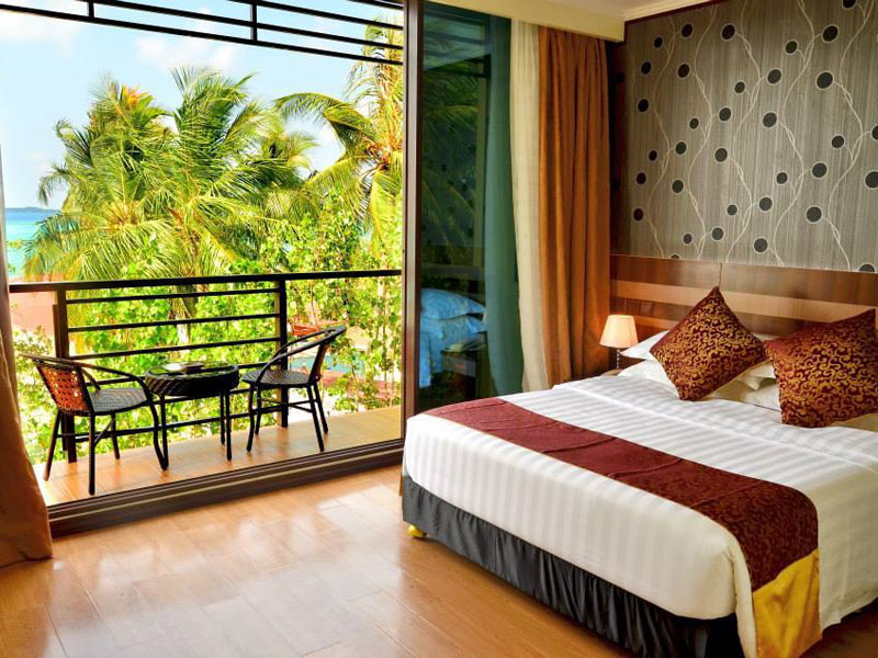 Deluxe Double Room with Balcony & Sea View