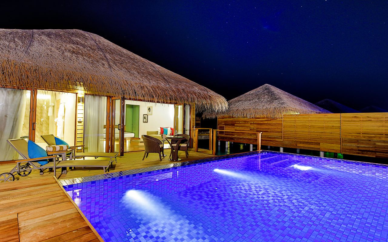 Lagoon Suite Pool-016