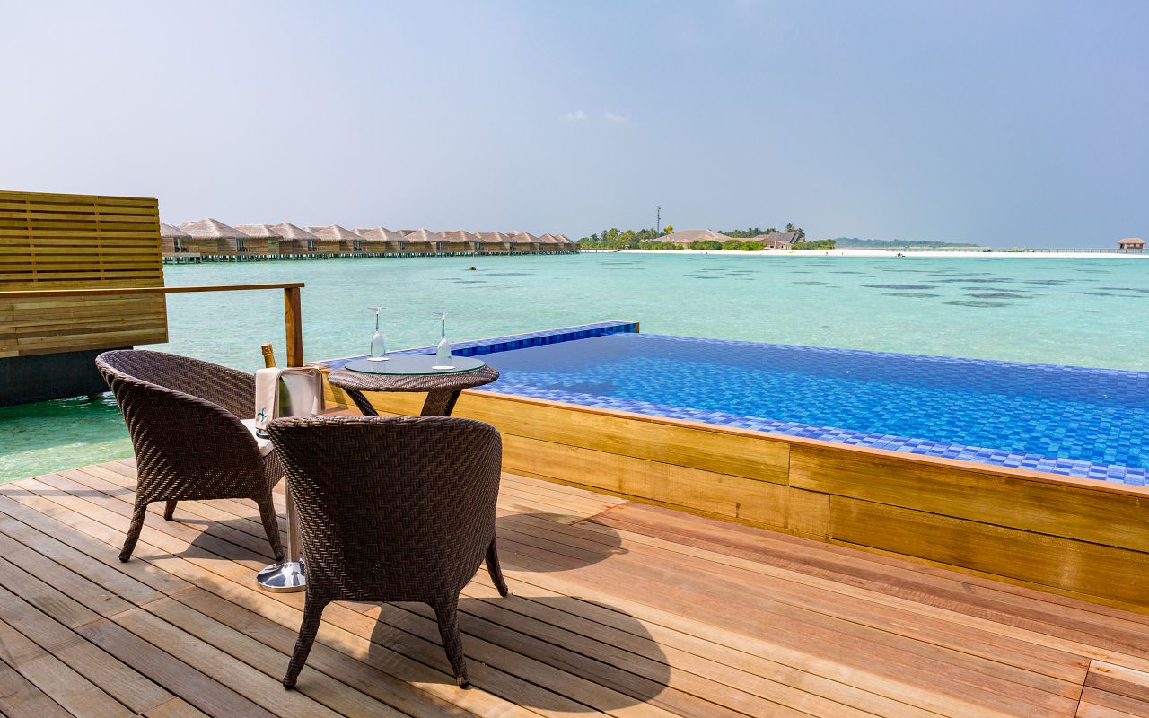 Lagoon Suite Pool-024