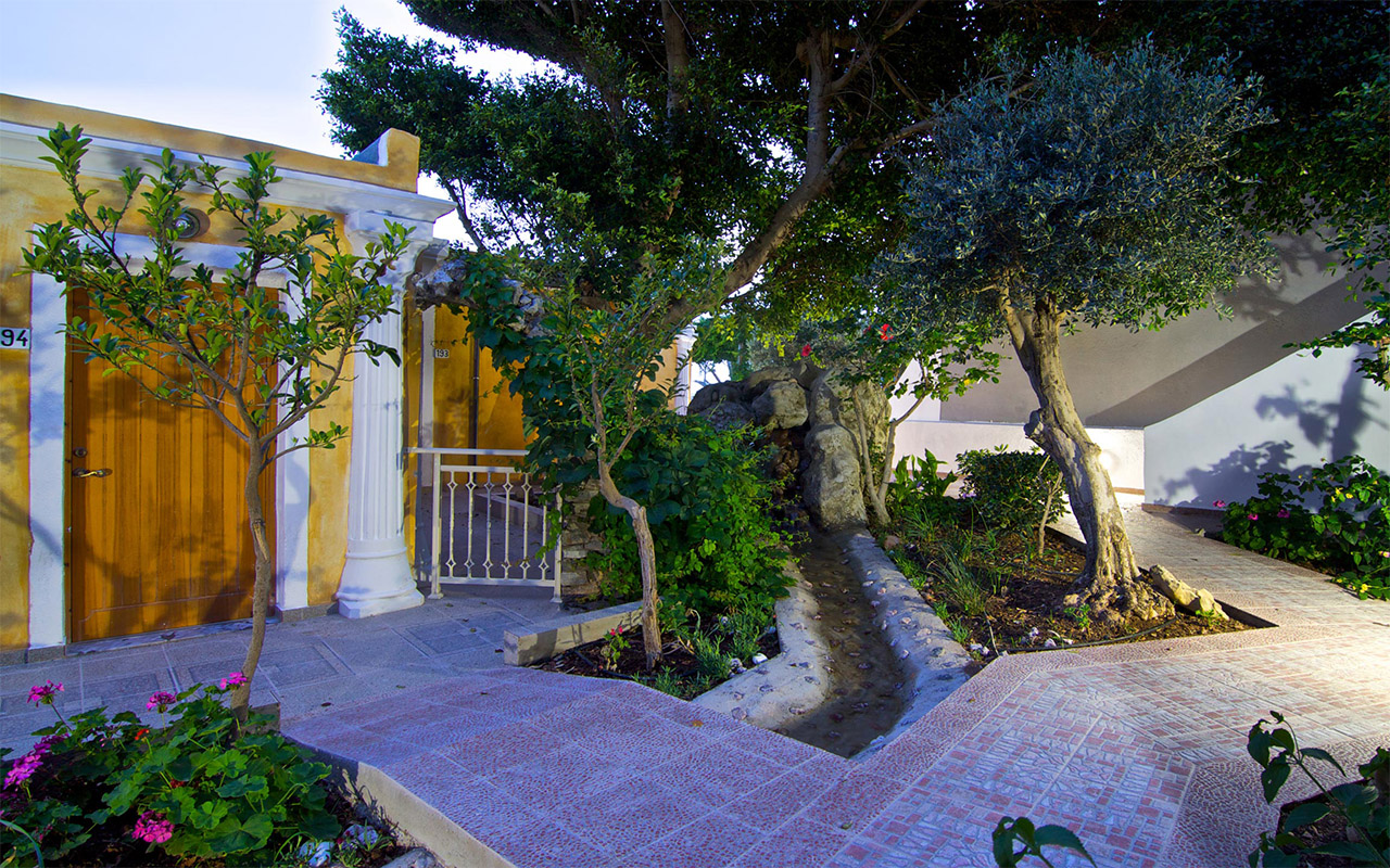 Superior Bungalow with Sea View (5)