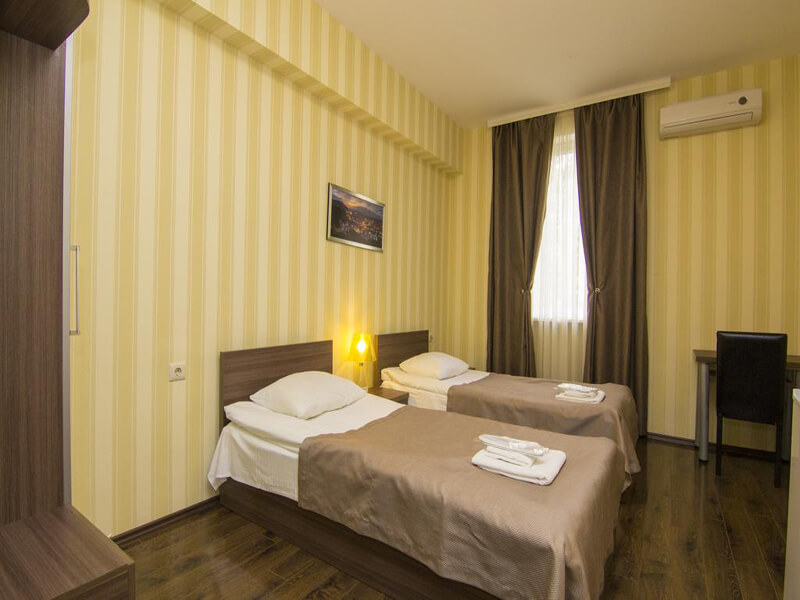 Standard Double or Twin Room3