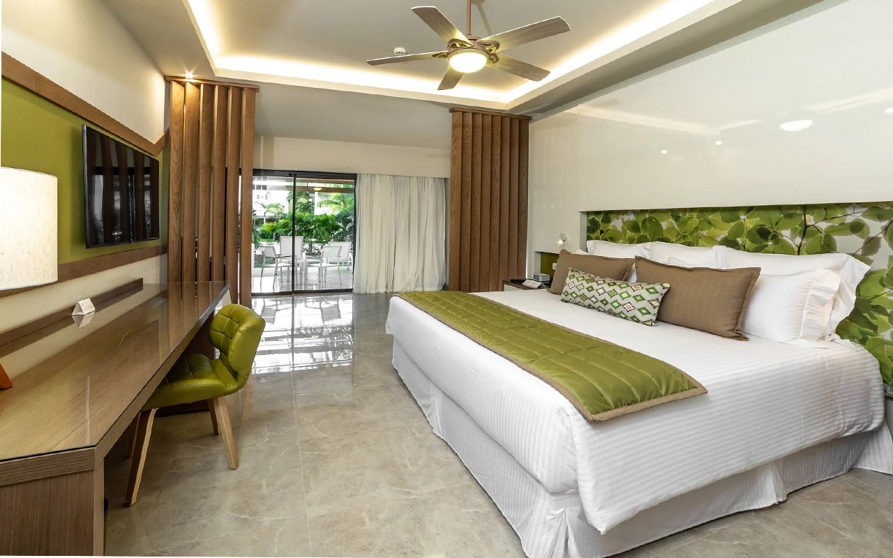 Premium Junior Suite Tropical View (4)