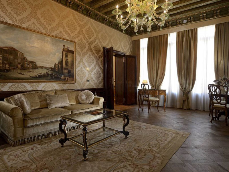 hotel_ai_reali_luxury_suite_gallery_05-1000x665