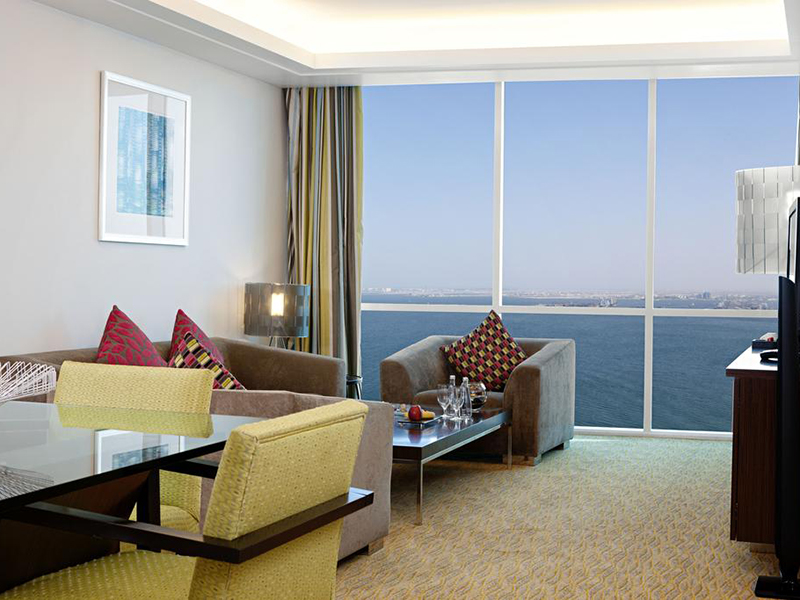 Diplomatic suite with Executive Lounge Access (4)