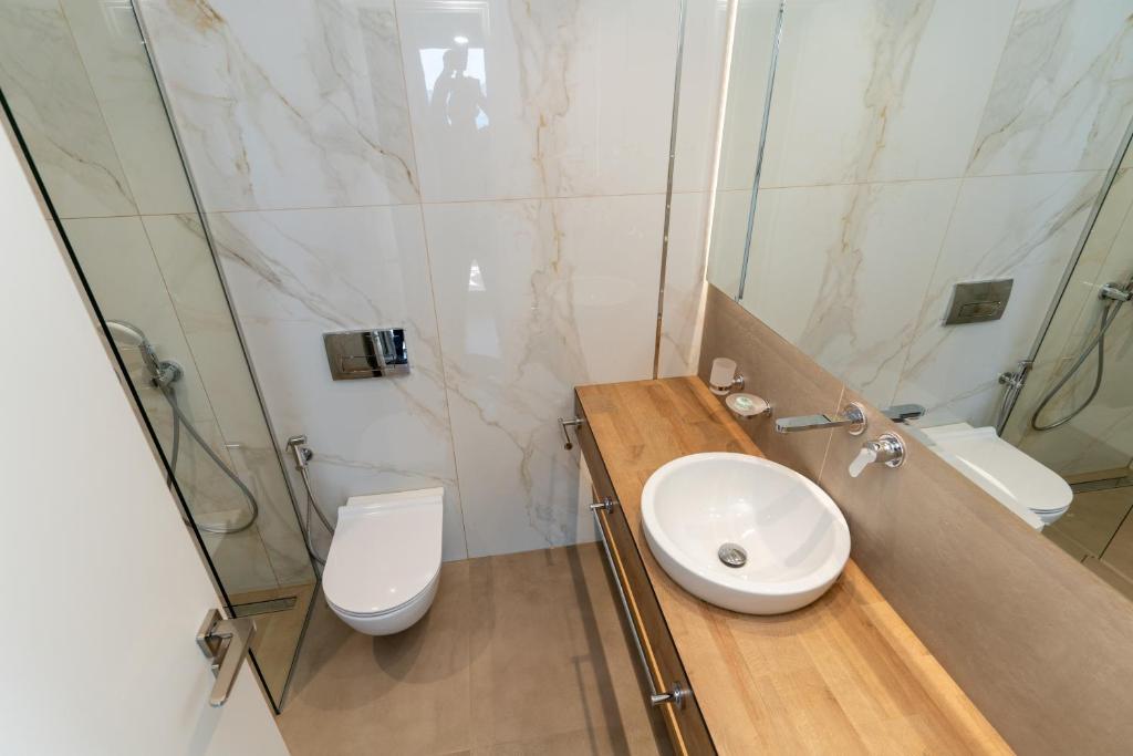 titania-hotel-double-room-with-sea-view-44_17292147015