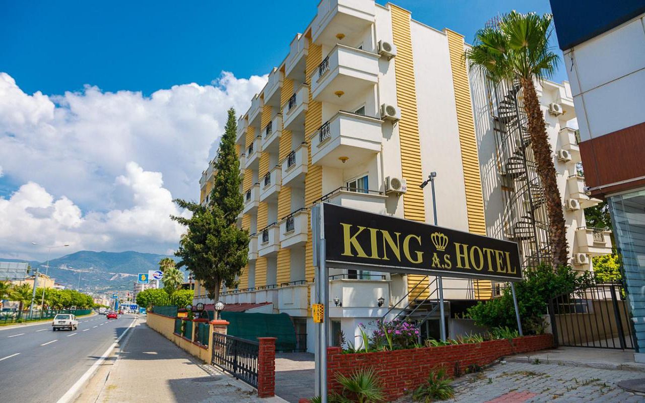 Хотел 3. King as Hotel 3* Турция. Kingas Hotel (ex. Alperbey Hotel) Алания Алания-центр. Kings Hotel 3 Турция Аланья. Кинг АС отель Аланья.