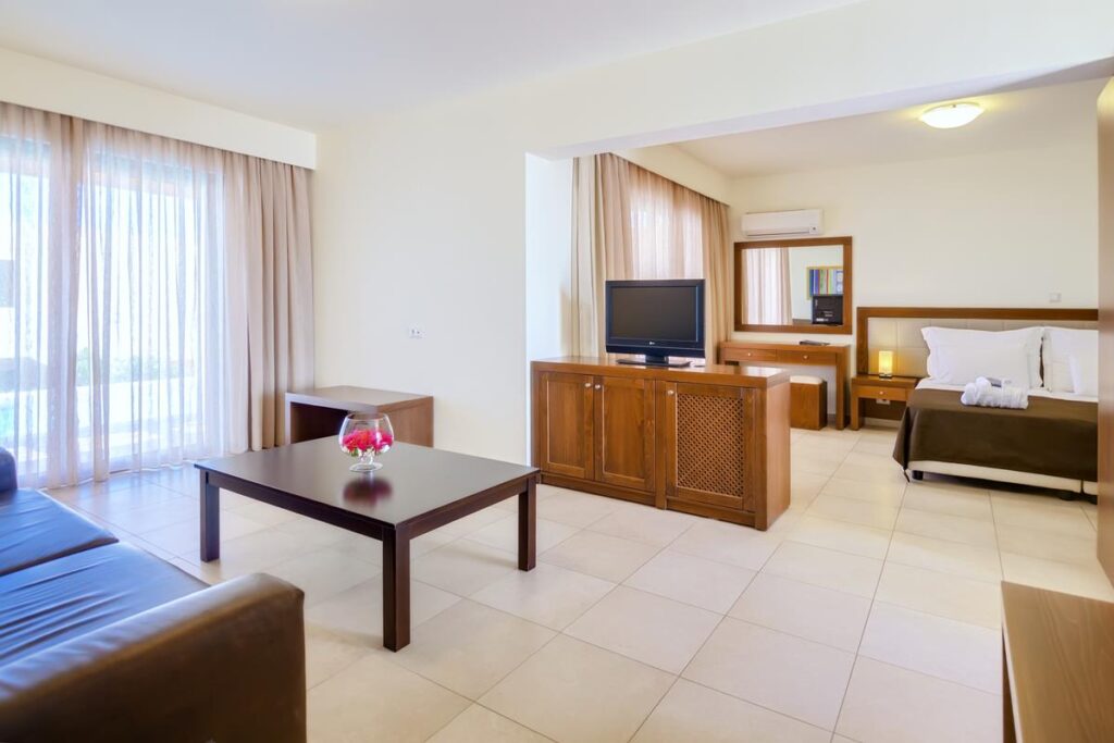 SUITE-1-BEDROOM-SV-SSV-POOL-m42-1024x683