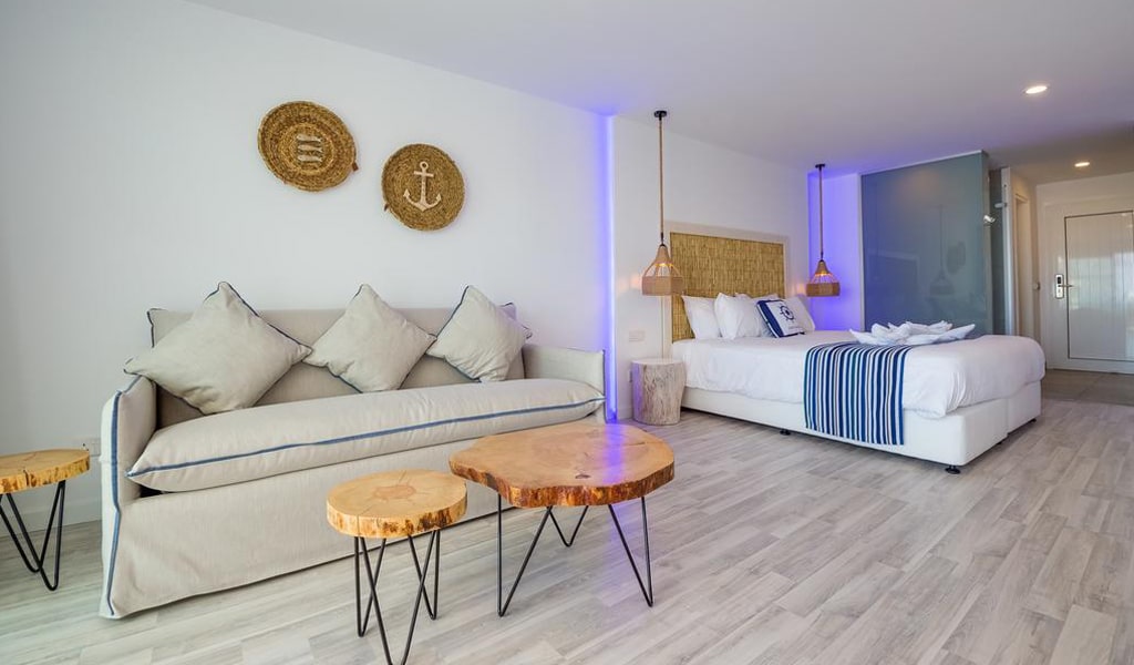 Blue Harbour Boutique Apartments Deluxe Double (1)