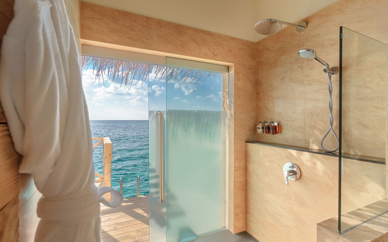 Dolphin Villa with Pool (7)