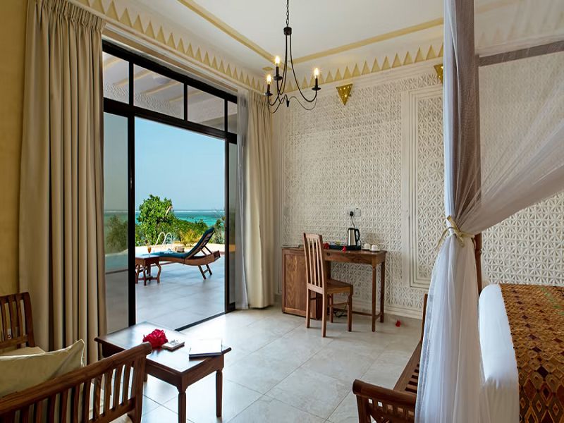 Villa_in_Zanzibar,_Moja_Tuu,_Deluxe_Ocean_View_Rooms_-_Shared_Pool_2