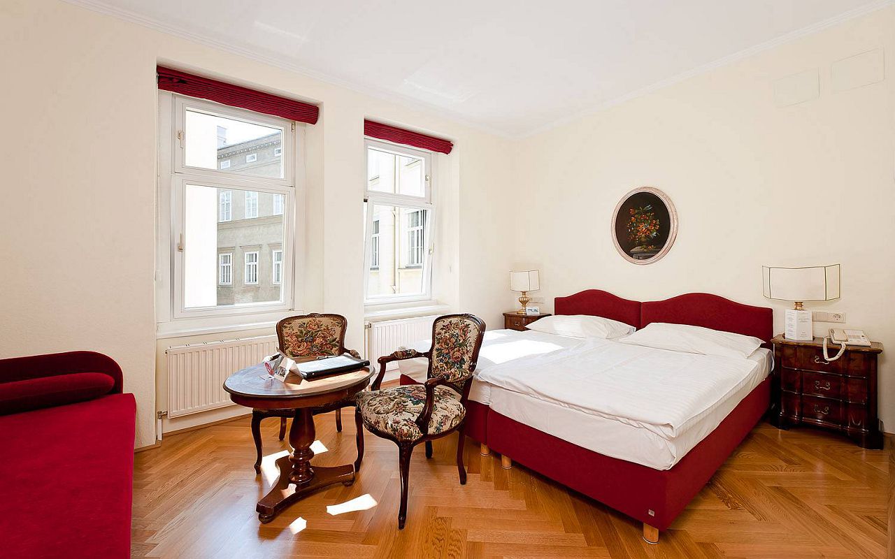 hotel-regina-double-rooms-vienna