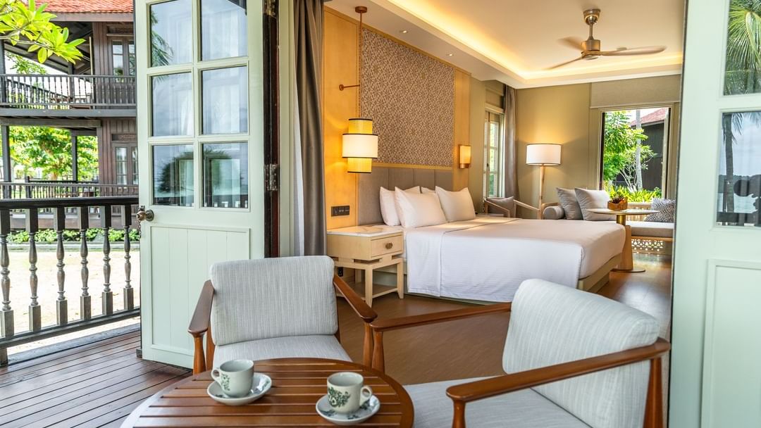 Seaview room 2