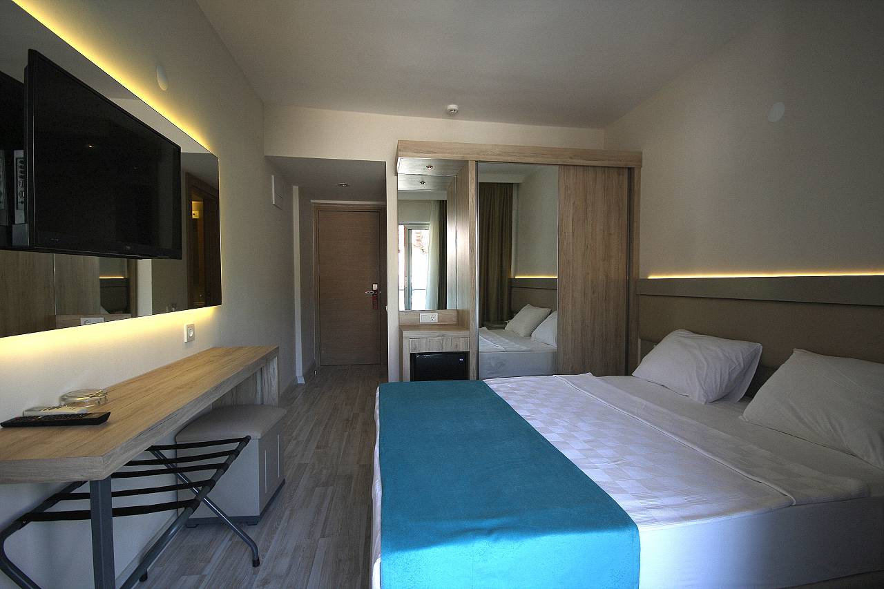 Double or Twin Room_4