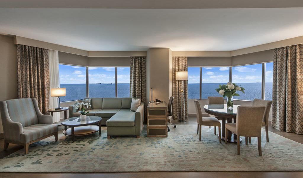 Ocean Suite with Sea View and Lounge Access 3-min