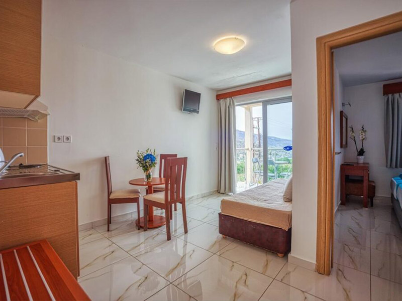 EloundaResidence-Hotel-Accommodation-OneBedroomApartment-03-1024x677