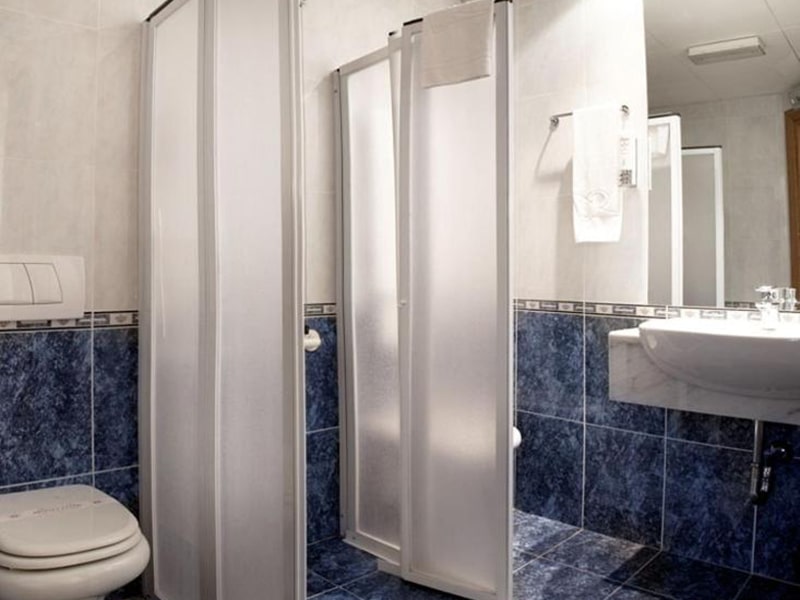 Single-Room---Disability-Access-2-min