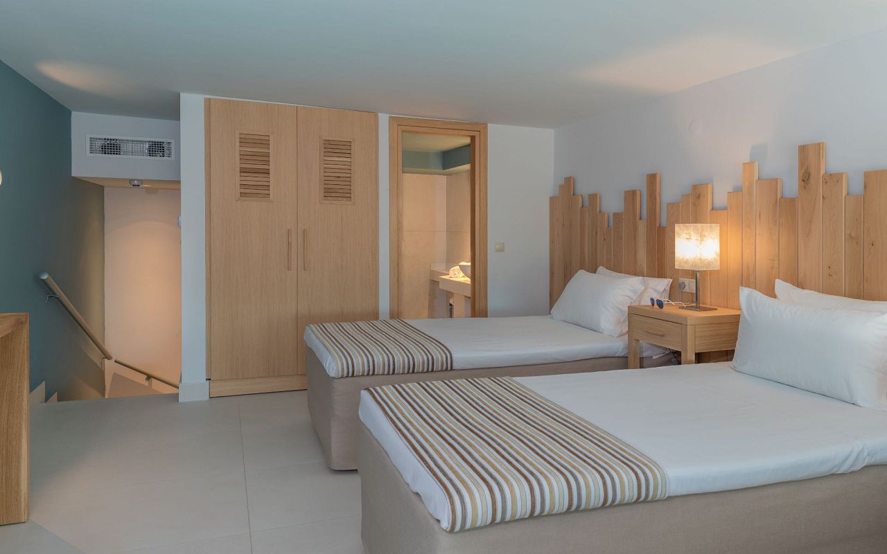 Arina-Beach-All-Inclusive-Resort-Crete-Family-Maisonette-5-Bedded-Private-Pool-1