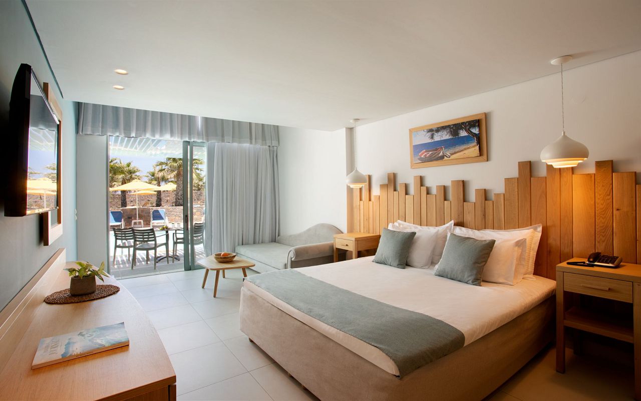 Arina-Beach-All-Inclusive-Resort-Crete-Family-Maisonette-5-Bedded-Private-Pool-2