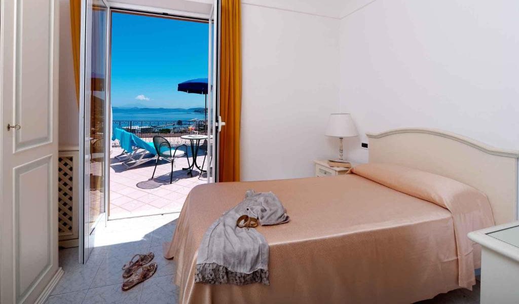 Double-or-Twin-Room-with-Sea-View-and-Terrace-min