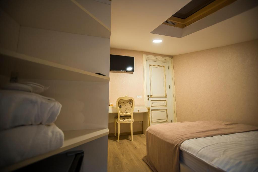 Budget Double Room 2