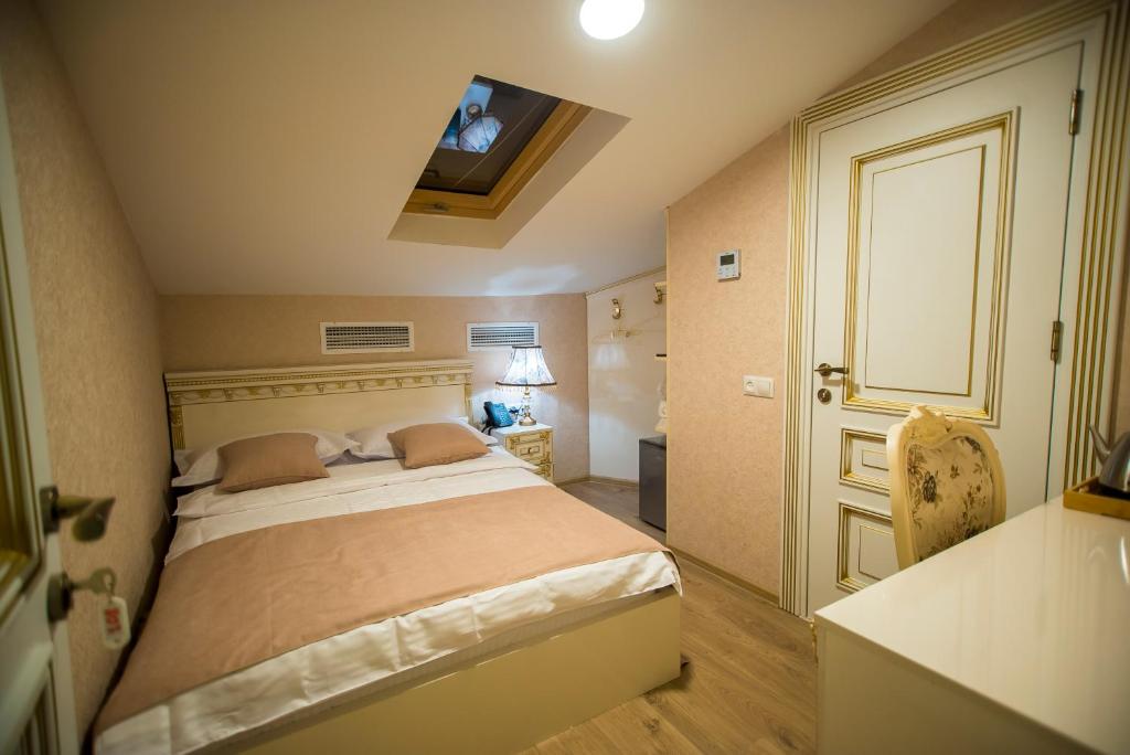 Budget Double Room 3