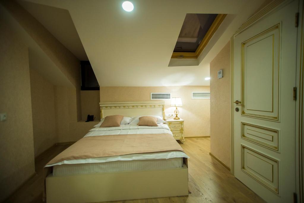 Budget Twin Room 3