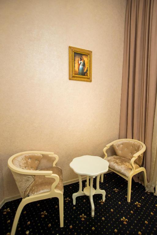 Deluxe Twin Room 4