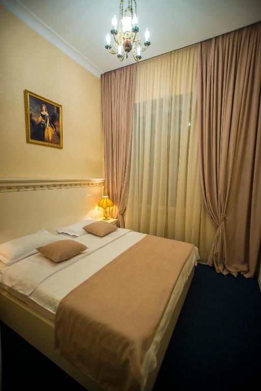 Standard Double Room 2