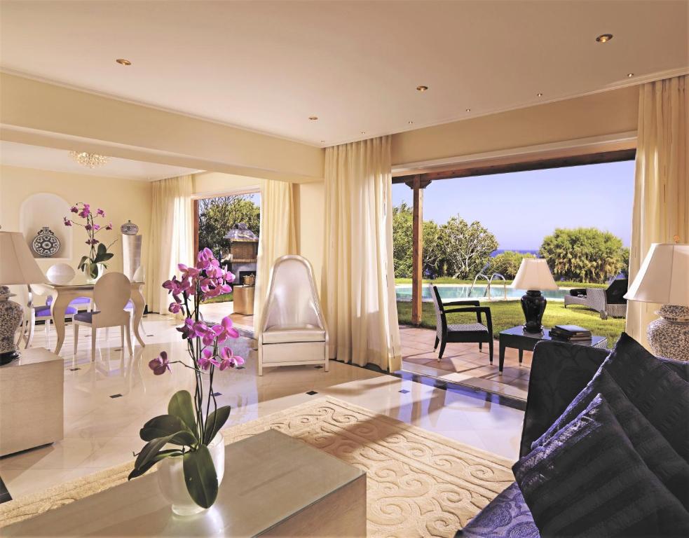 Maisonette Exclusive 3 Bedroom with Private Pool (1)