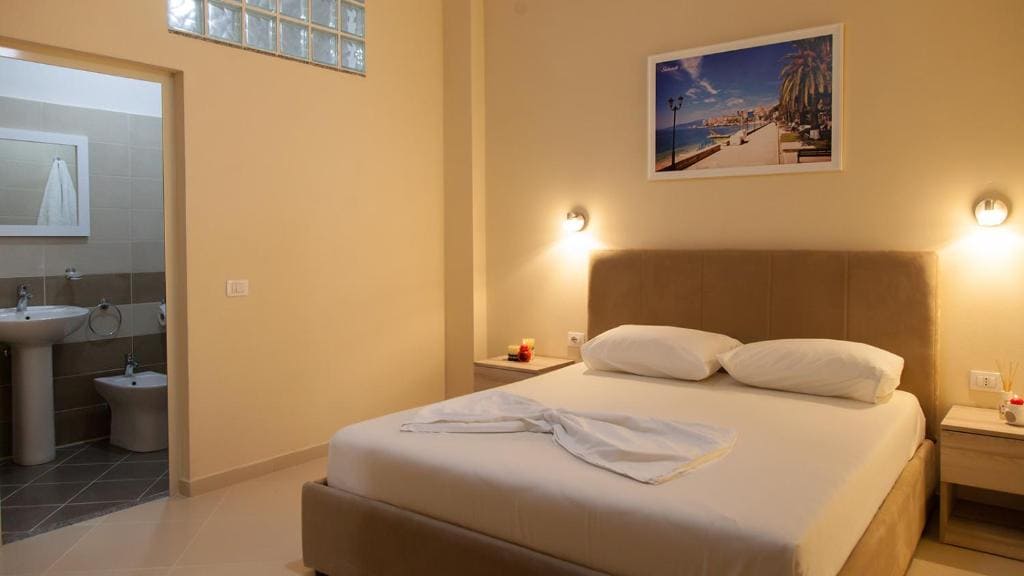 vila balani-double Room with Balcony (2)