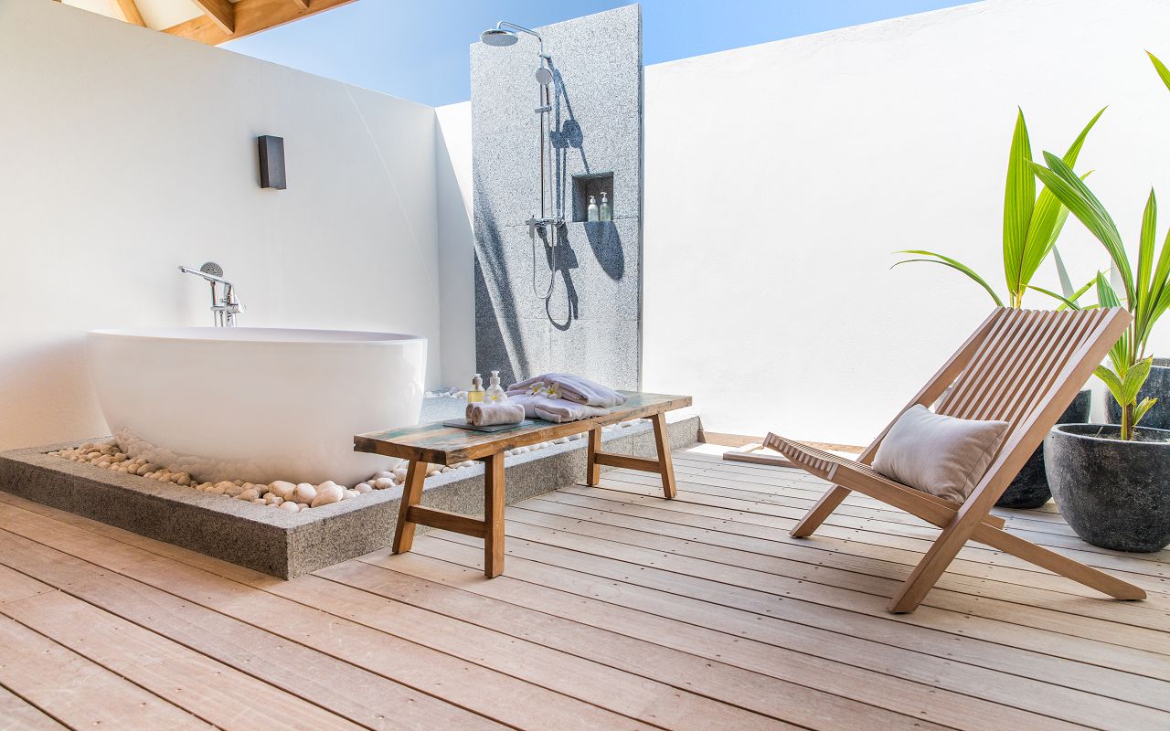 Ocean-Lagoon Pool Villas (38)