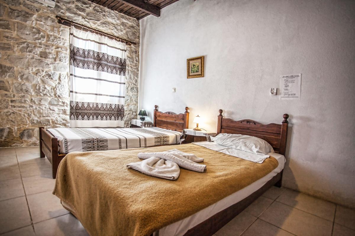 Accommodation-in-Bali-Crete-2-Bedroom-Apartment-5-Stone-Village