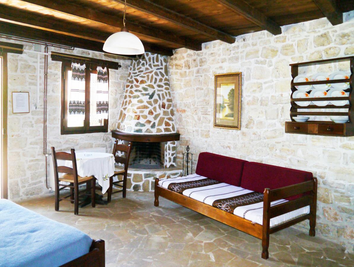 Accommodation-in-Bali-Crete-Studio-3-Stone-Village