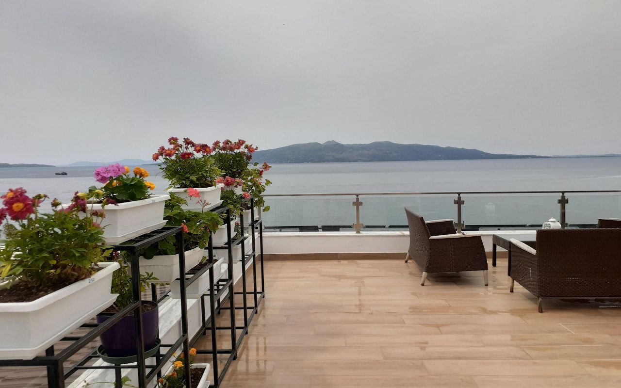 Penthouse APP 9