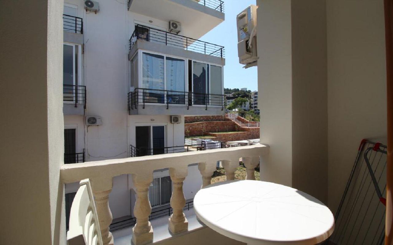 Romario Apartments - STD DBL no view (402) 2