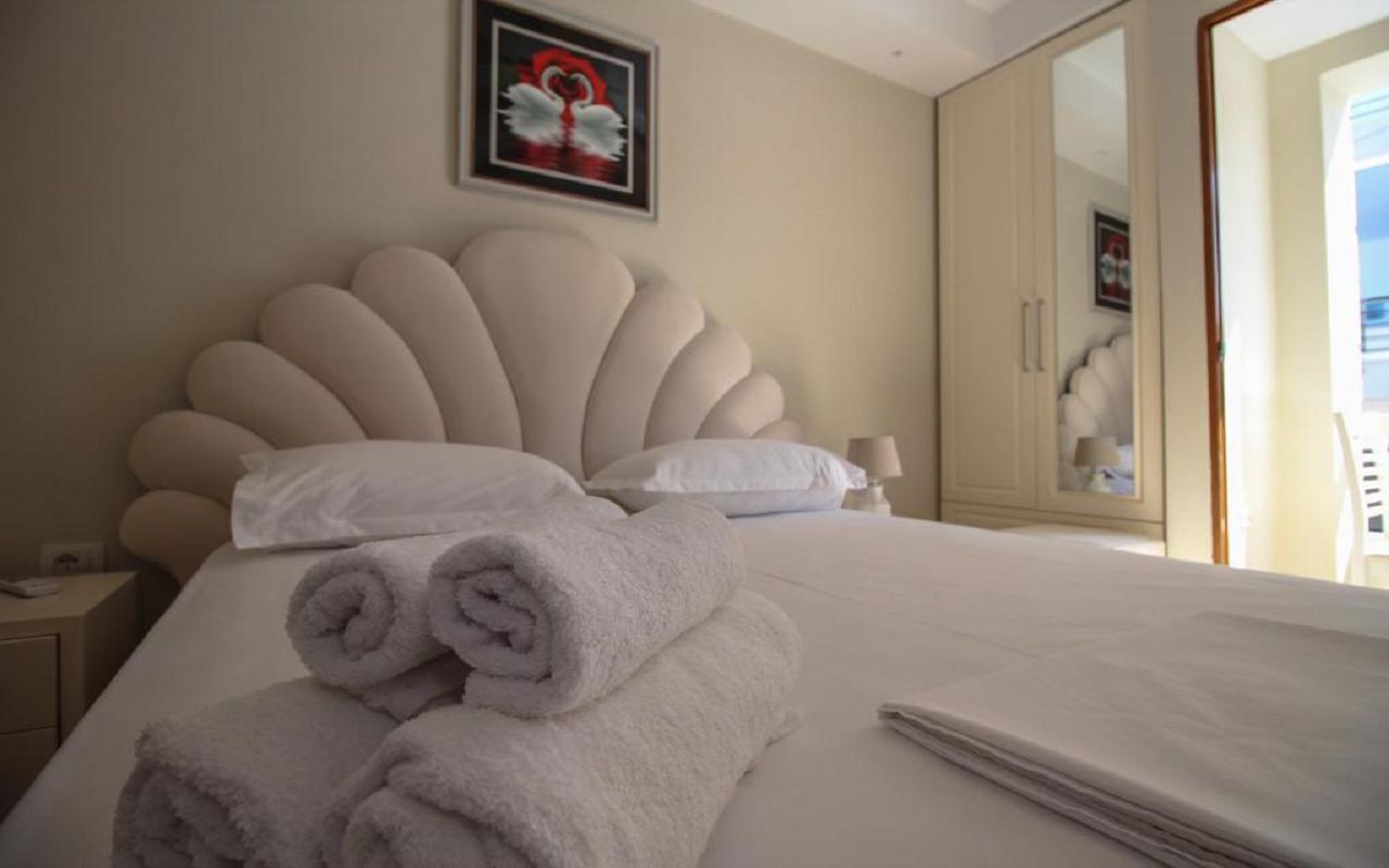 Romario Apartments - STD DBL no view (402) 4