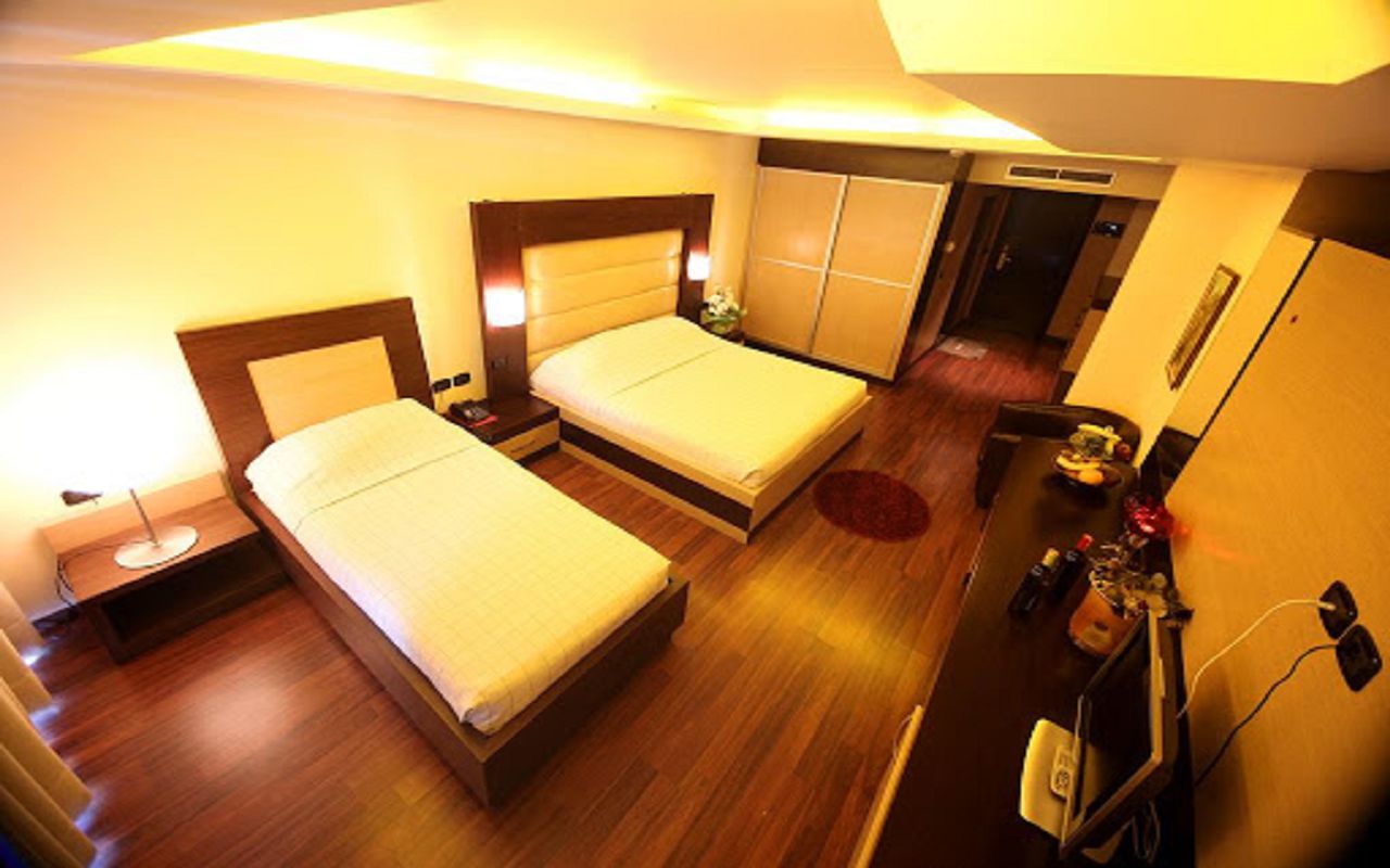 Vlora International 13 - Junior Suite 1