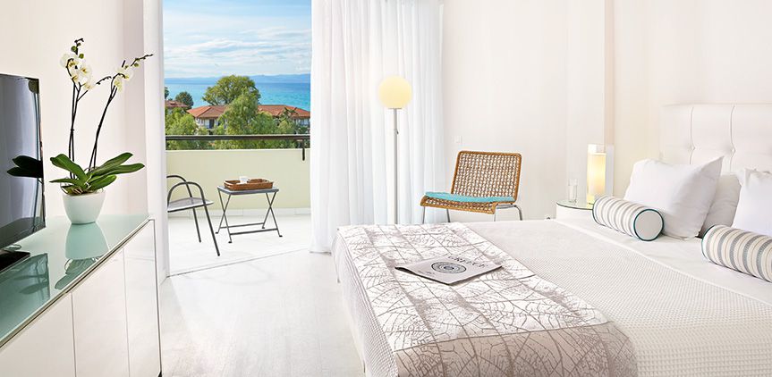 02-pella-beach-luxury-accommodation-in-greece-23763