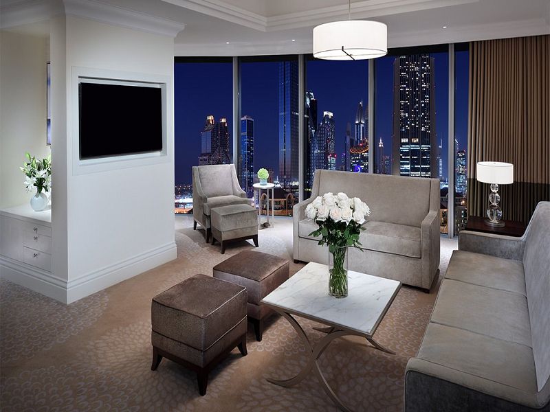 ADH_ADBOH_ROOMS_EXECUTIVE-DOWNTOWN-SUITE_LIVING-ROOM_AMBIENT_HR-copy
