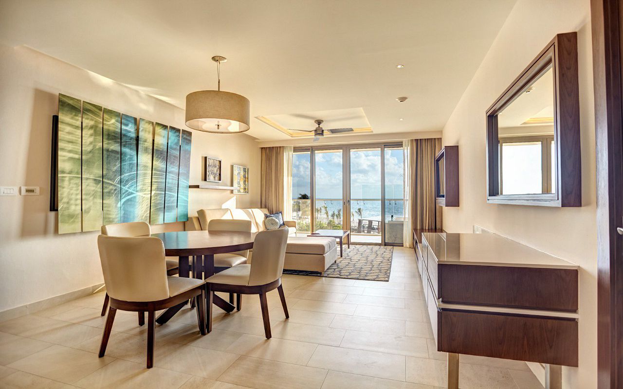 royalton_riviera_cancun_luxury_presidential_one_bedroom_suite_swim_out__(5)