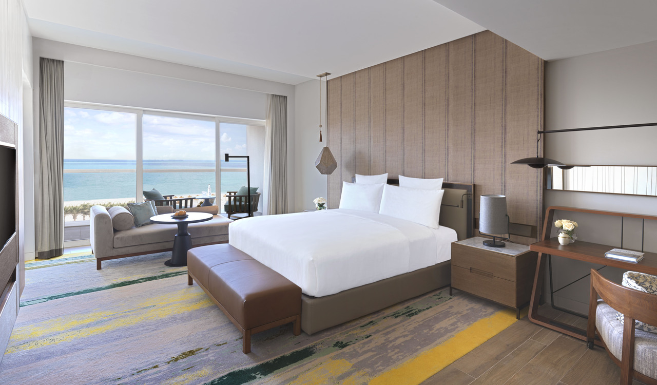 Club Sea View Suite - Bedroom