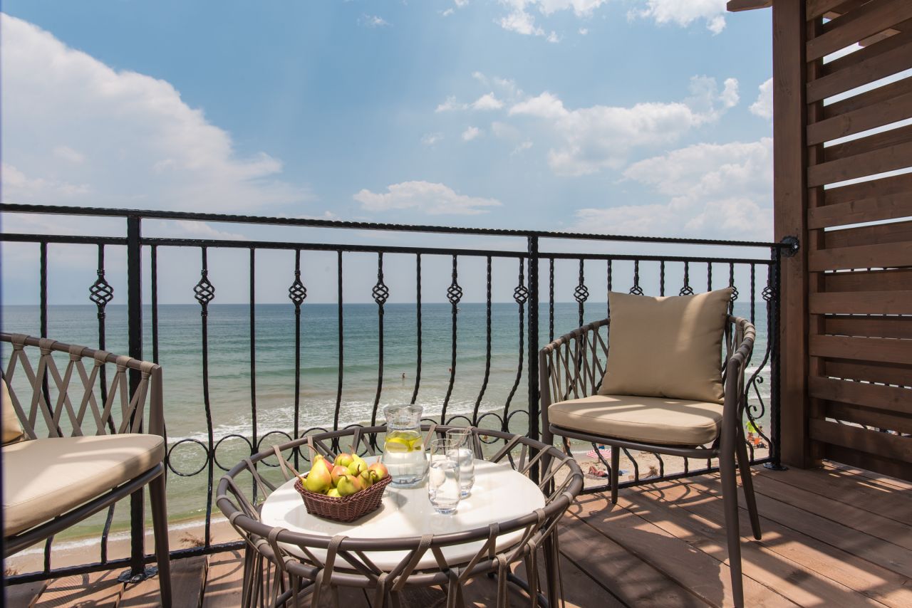 Dbl Sea View 6