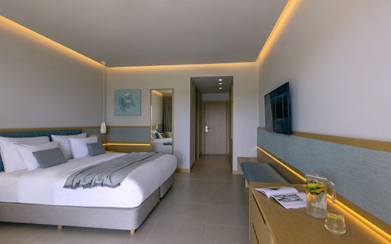 deluxe-room-lateral-sea-view_5798