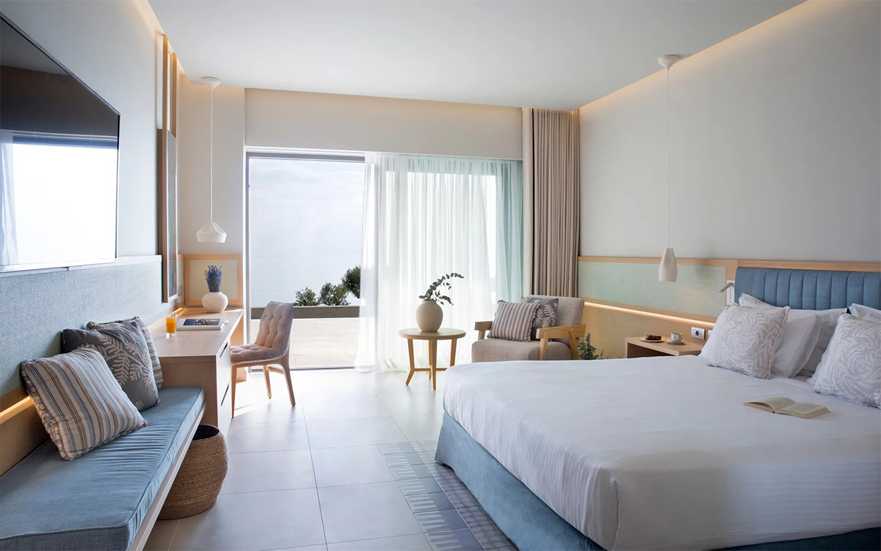 Deluxe Room Sea Front Private Pool (4)