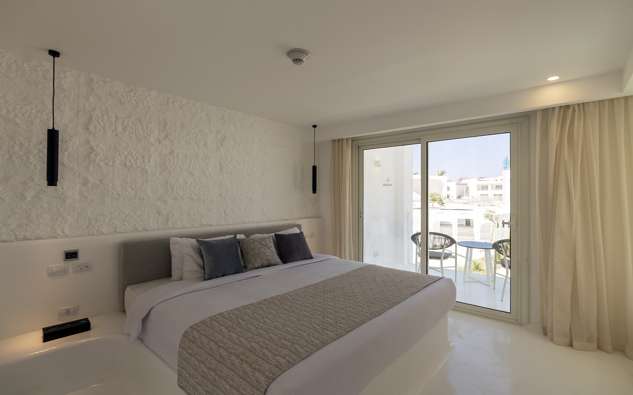 4. The Party Never Ends Jacuzzi Suite