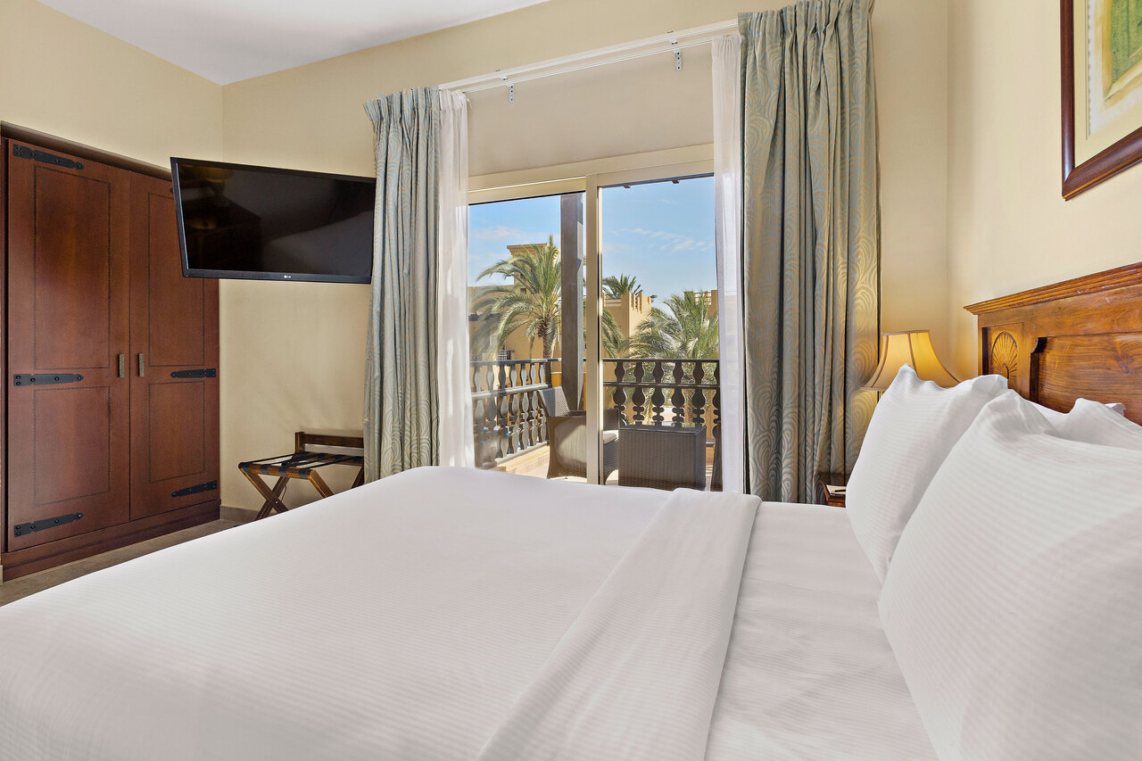 Al Hamra Village Hotel-Standard-Room1