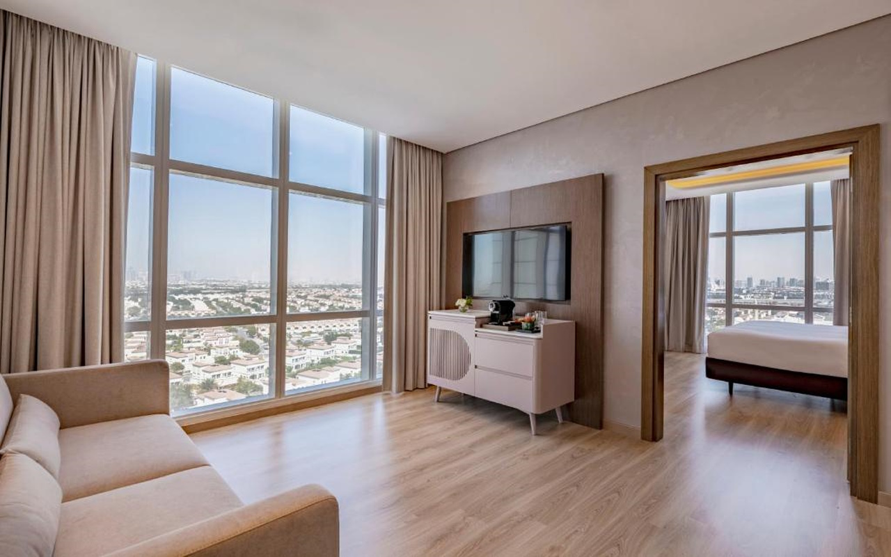 Superior King Suite with City View1