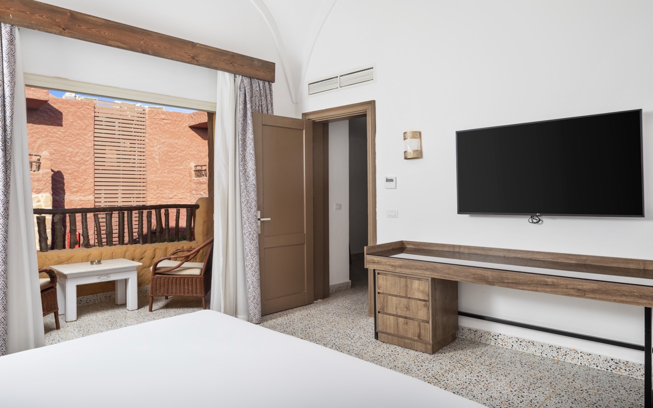 Family Deluxe Room Garden View 1