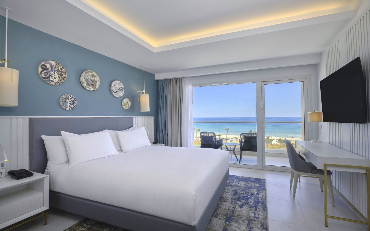 Deluxe One Bedroom Suite with Sea Front view 1